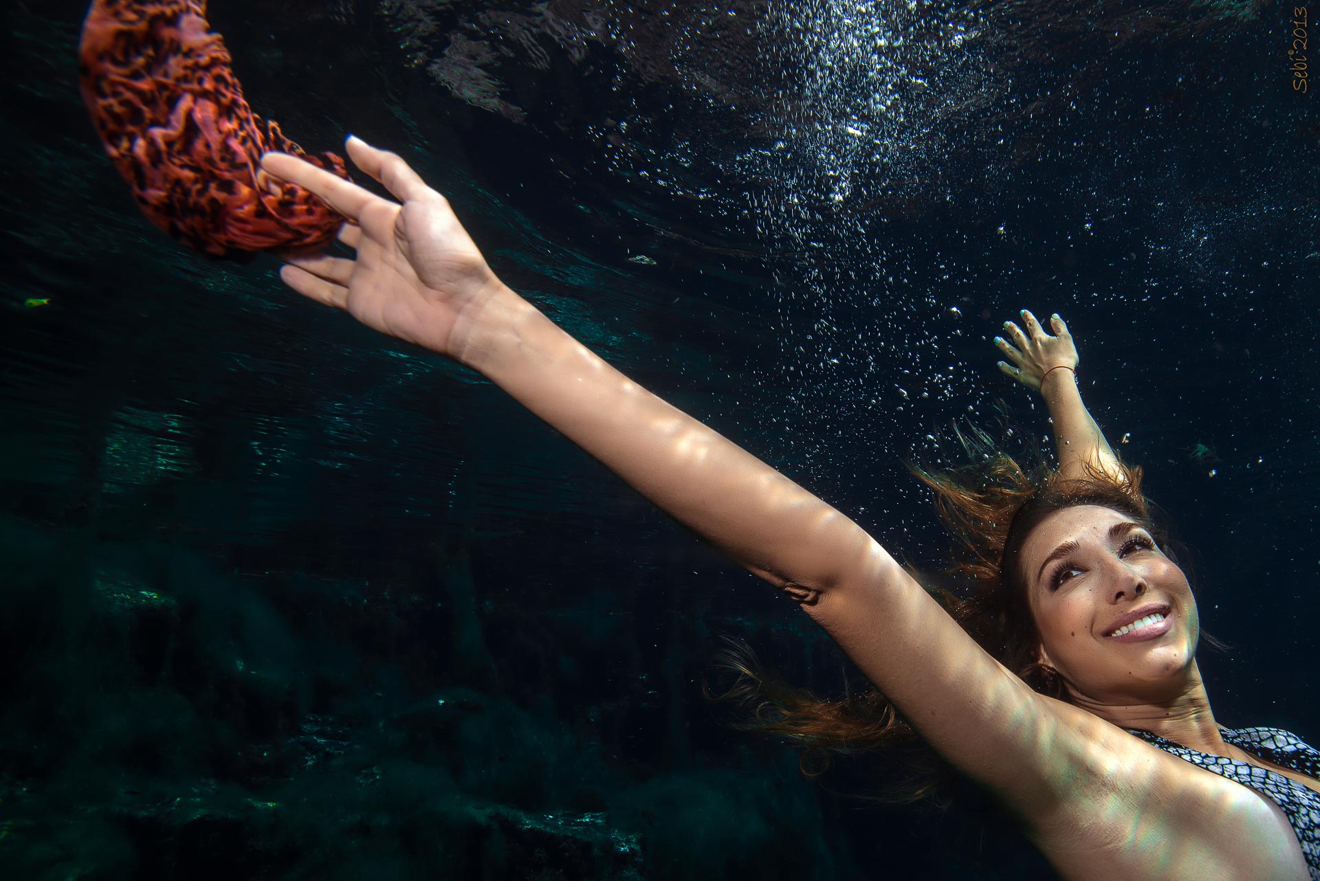 Underwater model in Mexico