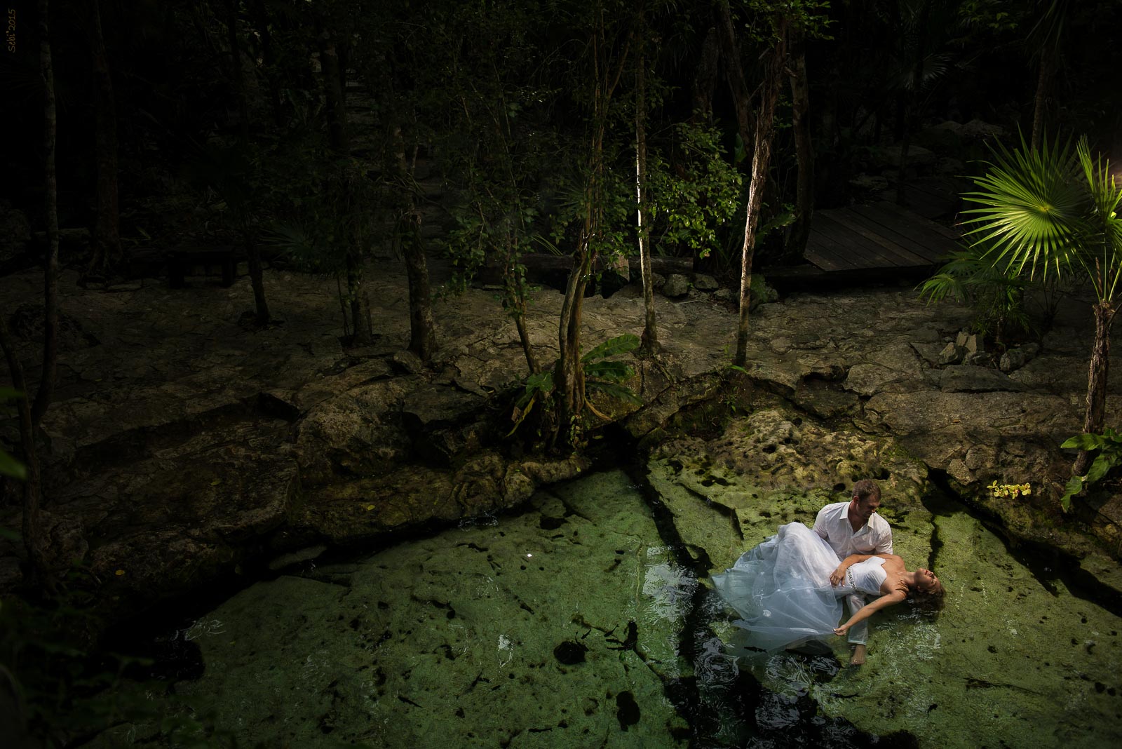 Fine art underwater photos after wedding