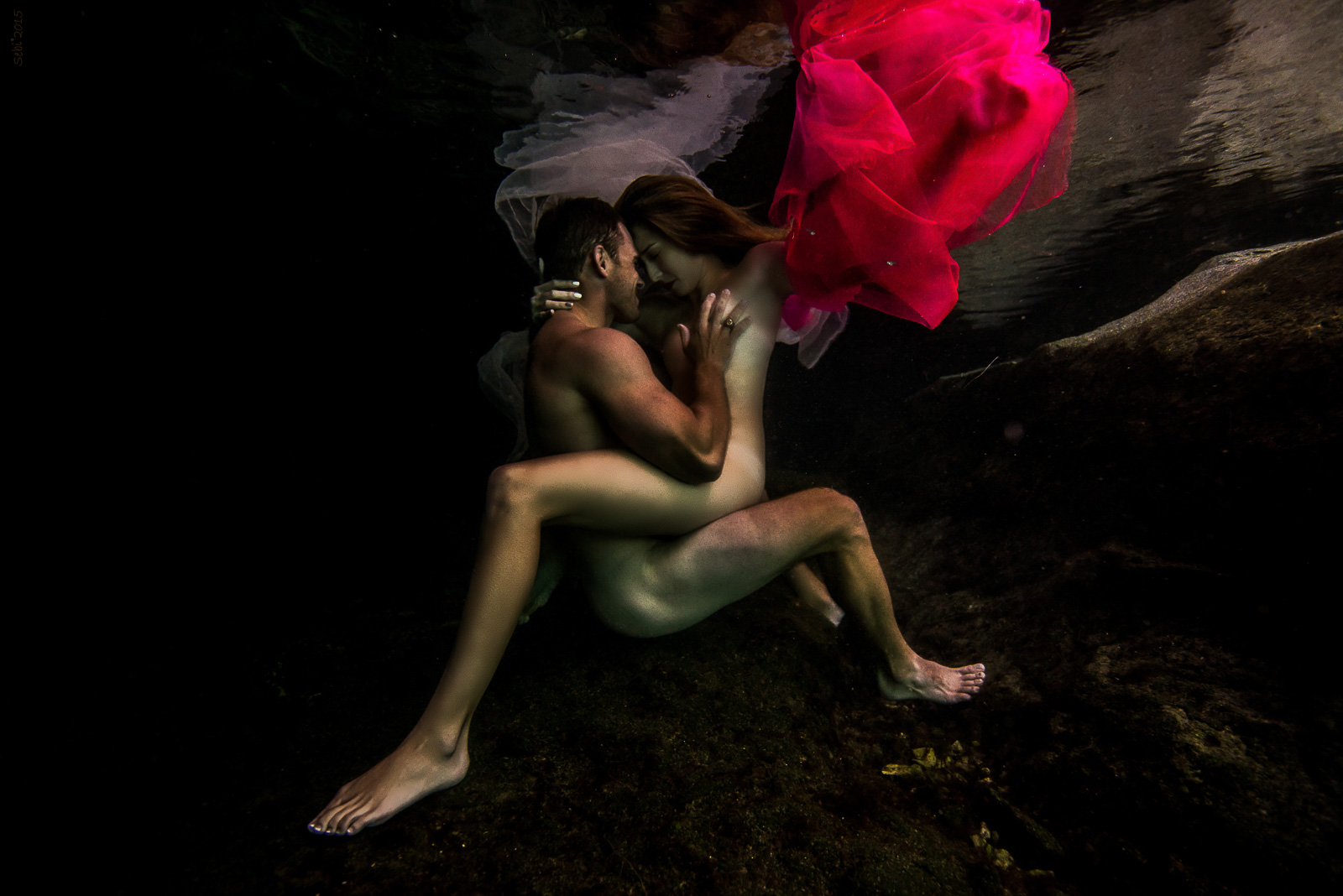 Fine art underwater photos after wedding