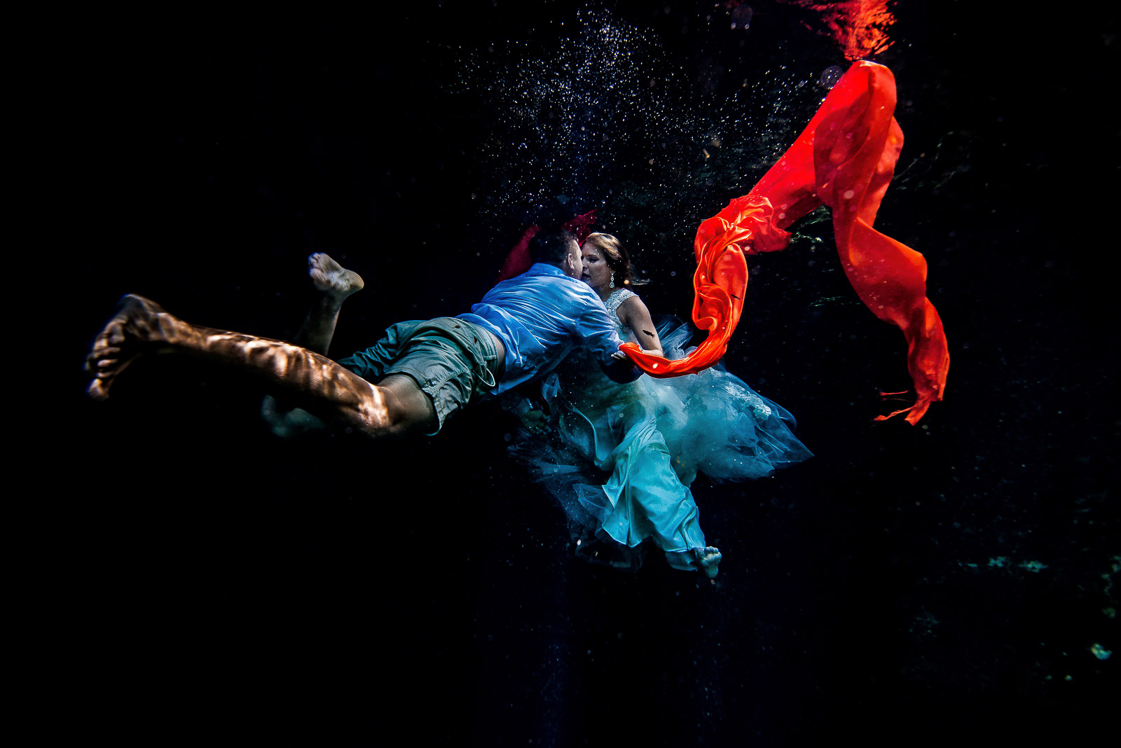 Underwater Trash The Dress