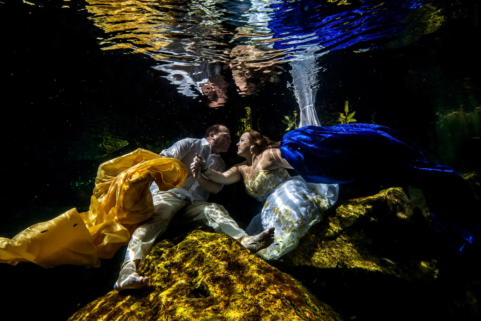 After Wedding Underwater Photo Shoot in Mexico