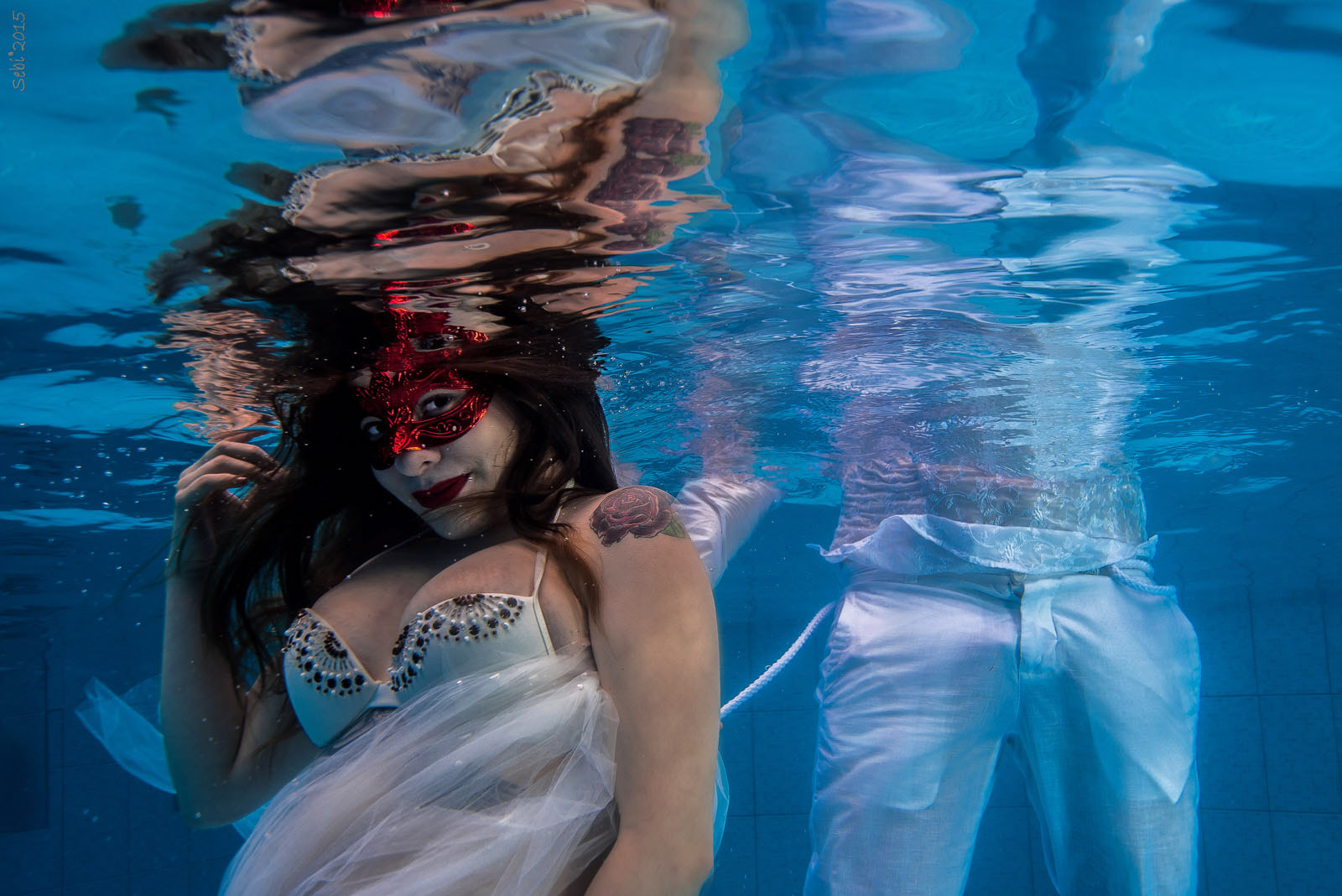 Underwater Maternity Photography - Dafne