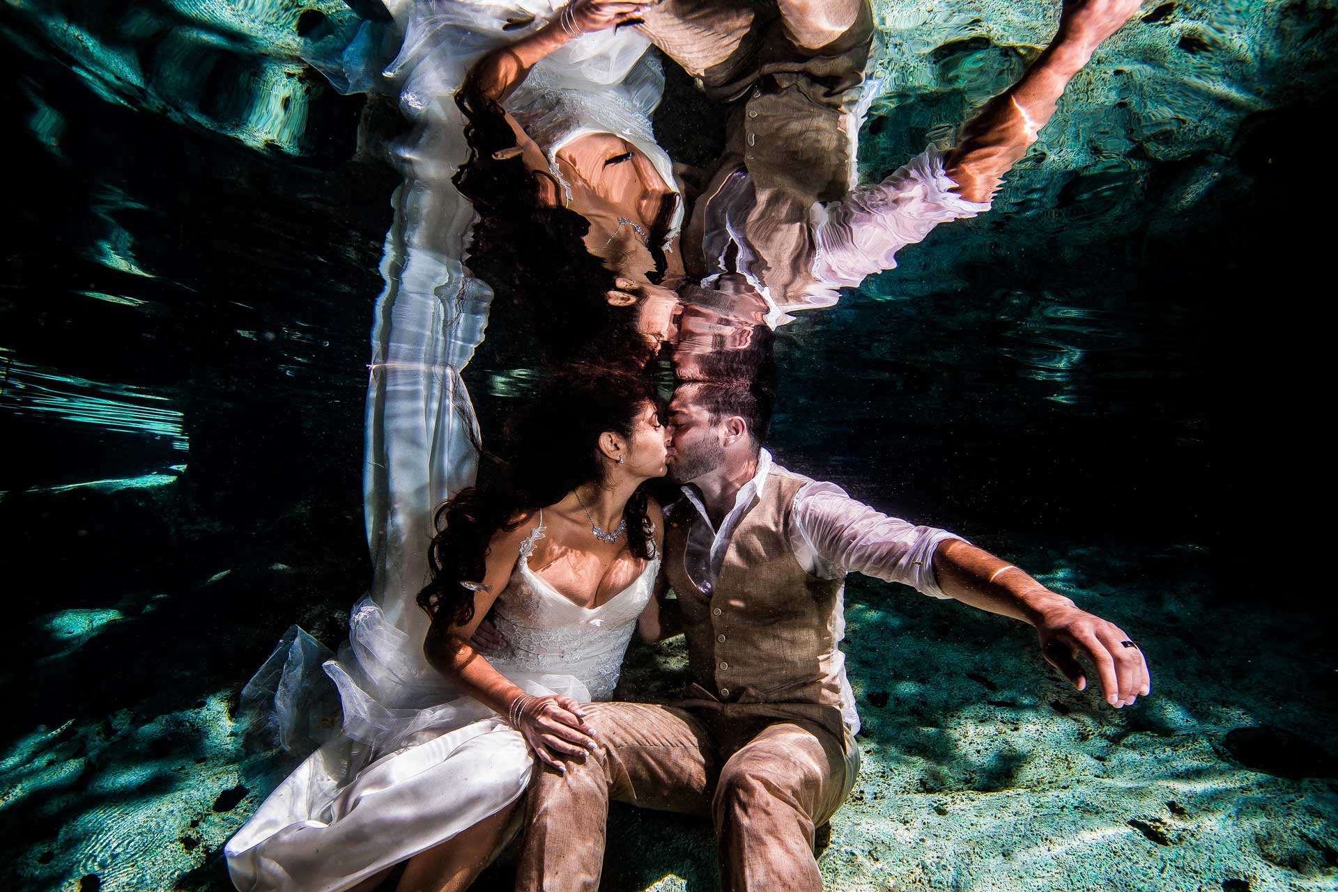 Best Trash The Dress Underwater - Sebi Messina Photography