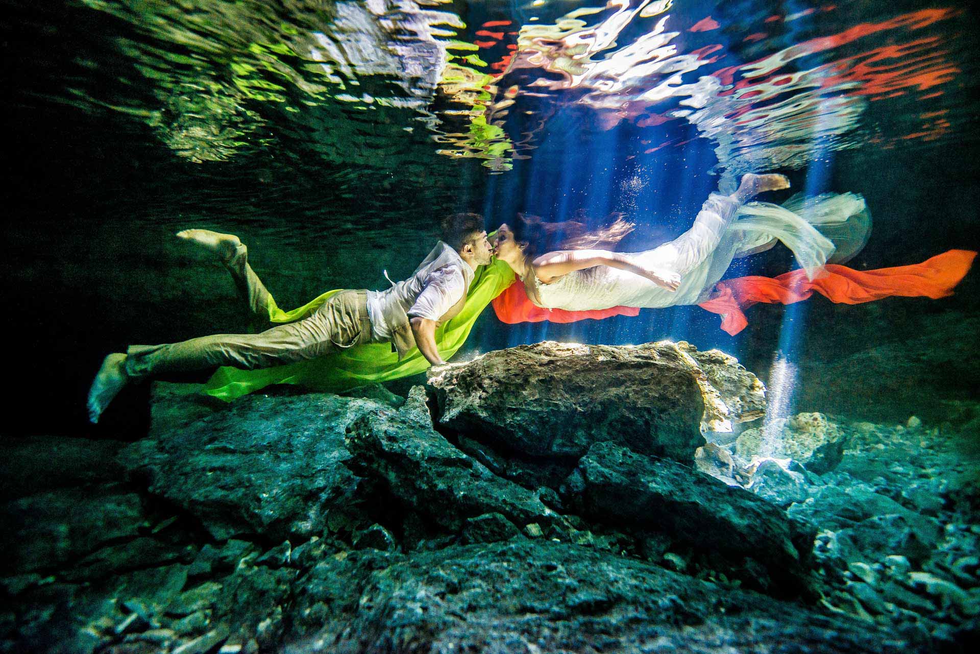 Best Trash The Dress Underwater - Sebi Messina Photography