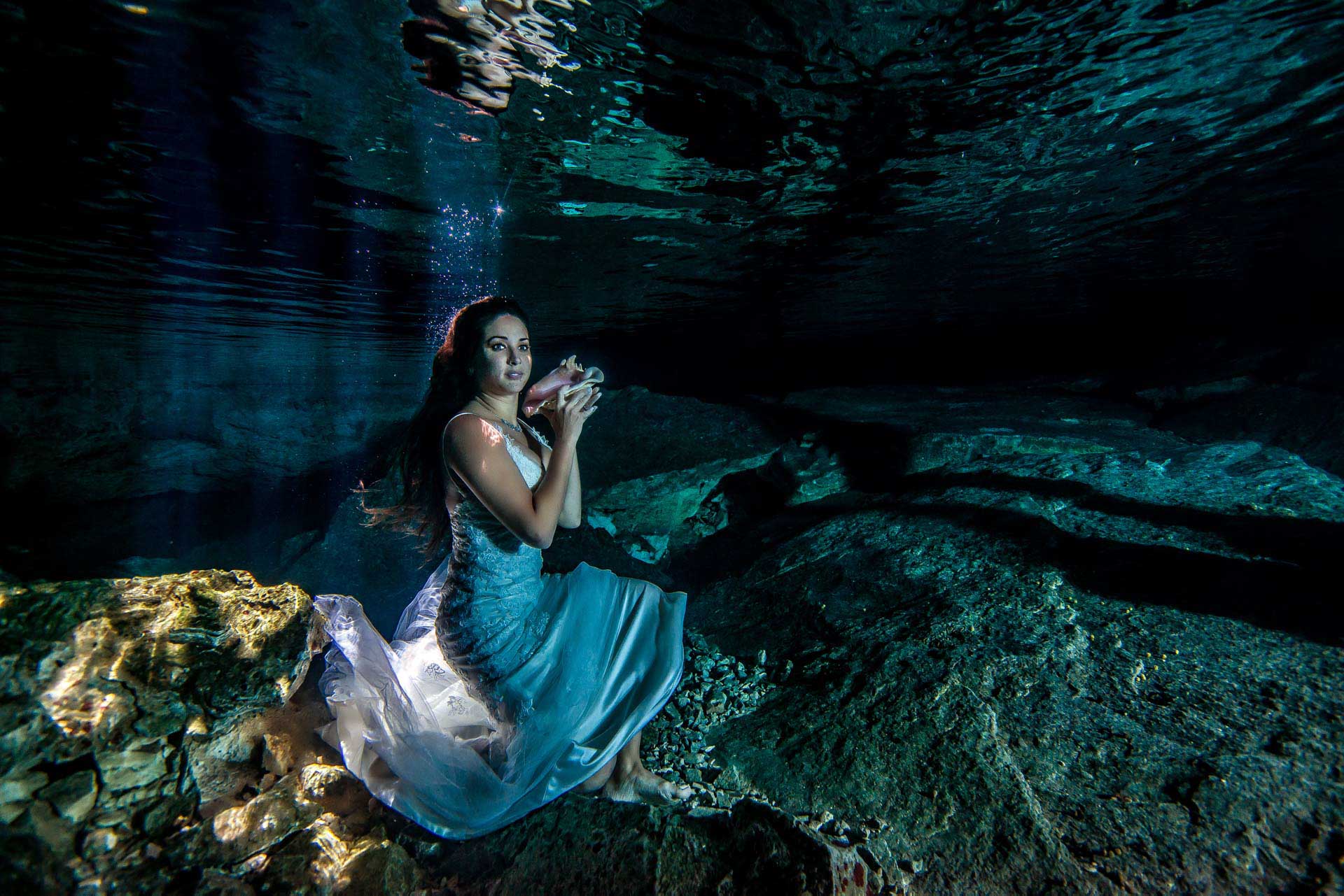 Best Trash The Dress Underwater - Sebi Messina Photography