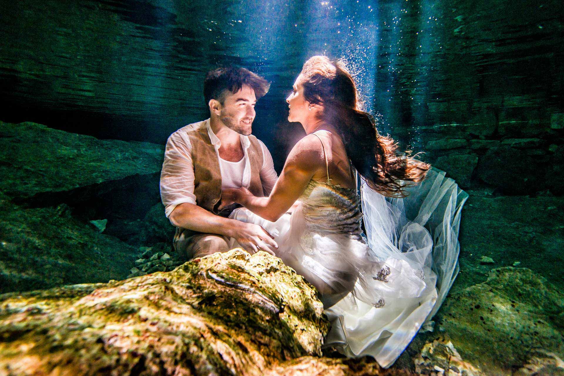 Best Trash The Dress Underwater - Sebi Messina Photography