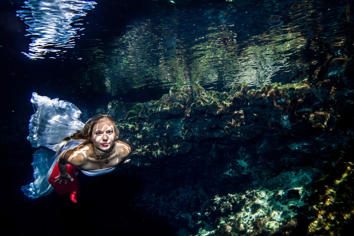 Underwater model Photography – Anna - Sebi Messina Photography