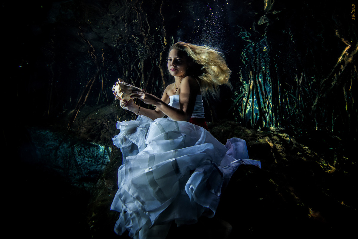 Underwater model Photography – Anna - Sebi Messina Photography