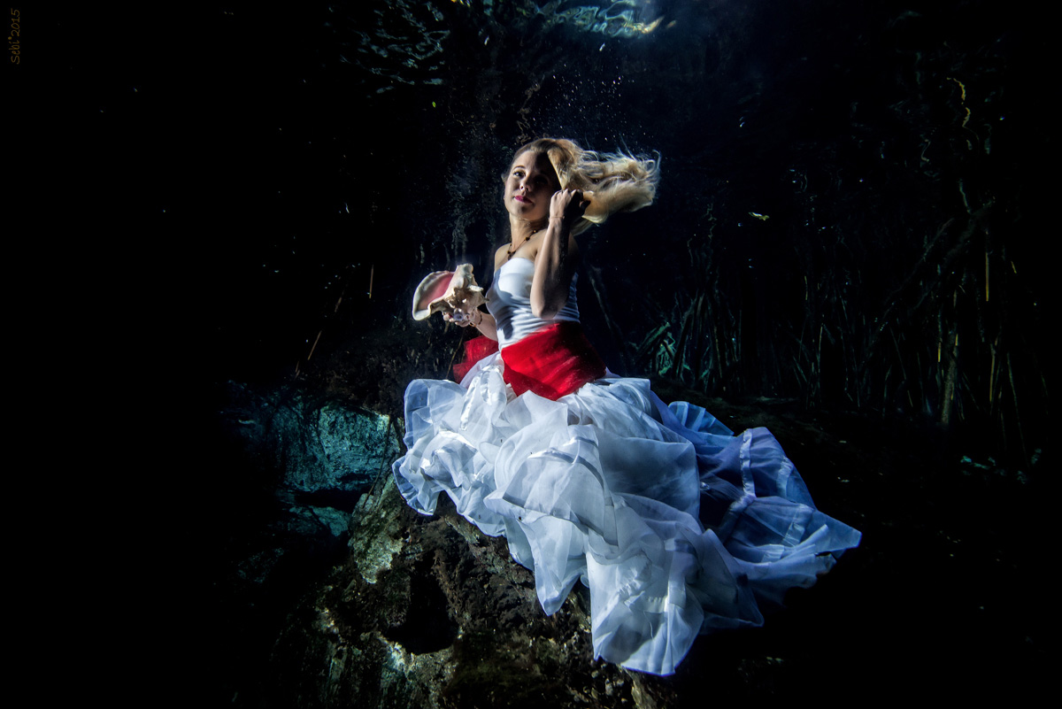 Underwater model Photography – Anna - Sebi Messina Photography