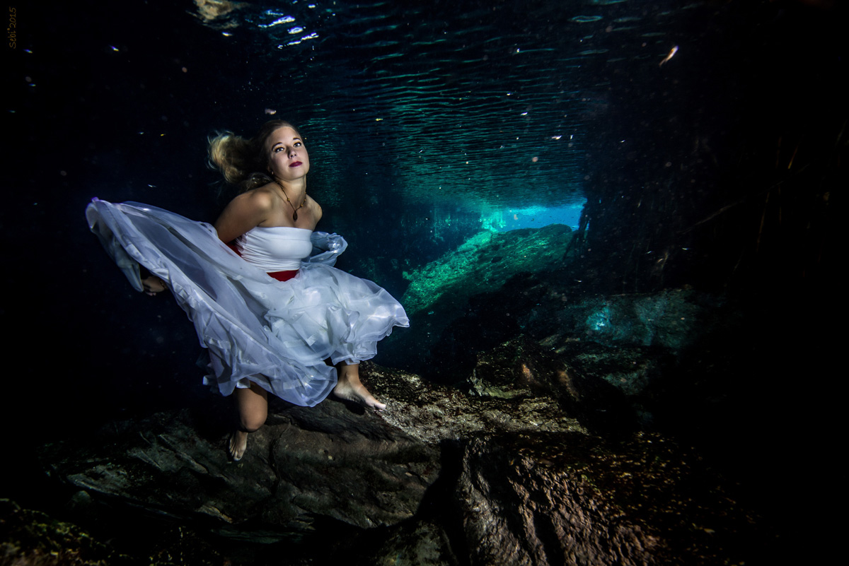 Underwater model Photography – Anna - Sebi Messina Photography