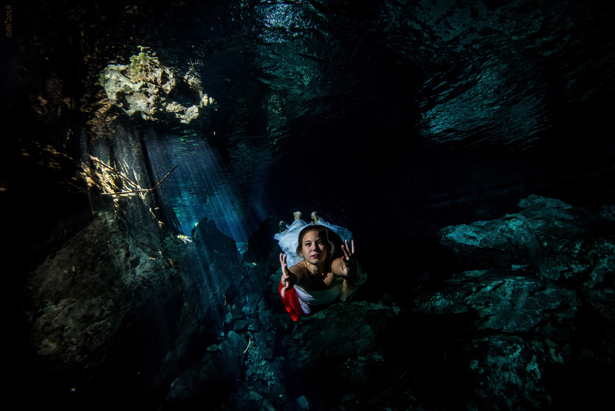 Underwater model Photography – Anna - Sebi Messina Photography