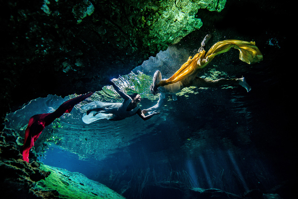 Best underwater wedding pictures - Kristen and Brandon