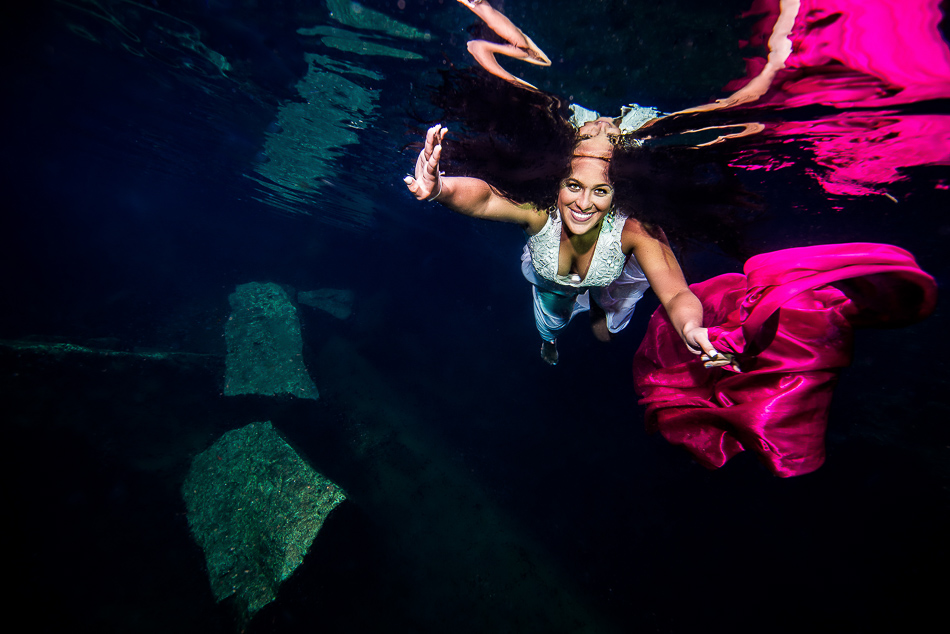 Best underwater wedding pictures - Kristen and Brandon