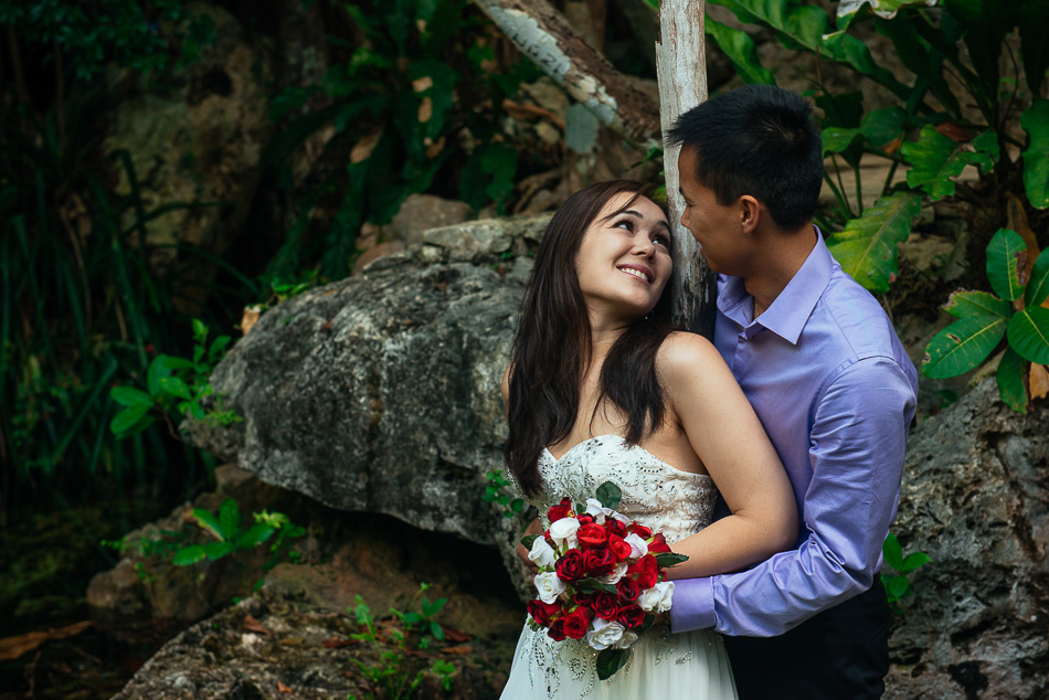 Wedding photos underwater - Sebi Messina Photorgraphy