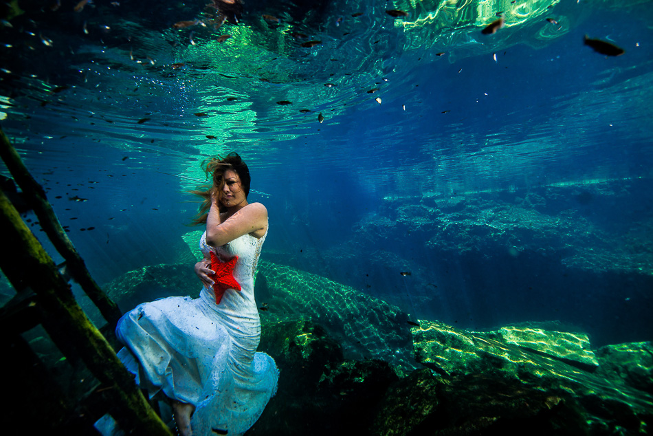 Trash The Dress Photos Underwater – Sebi Messina Photography