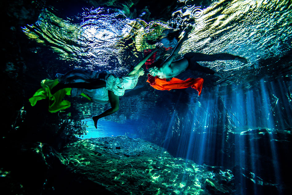 Mexico Underwater Trash The Dress - Sebi Messina Photography