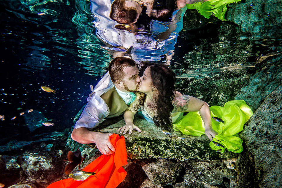 Wedding Mexico Underwater Photos