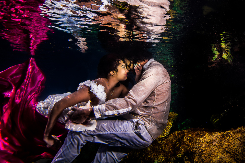 Engagement Underwater Photo Shoot - Millie and Rakesh